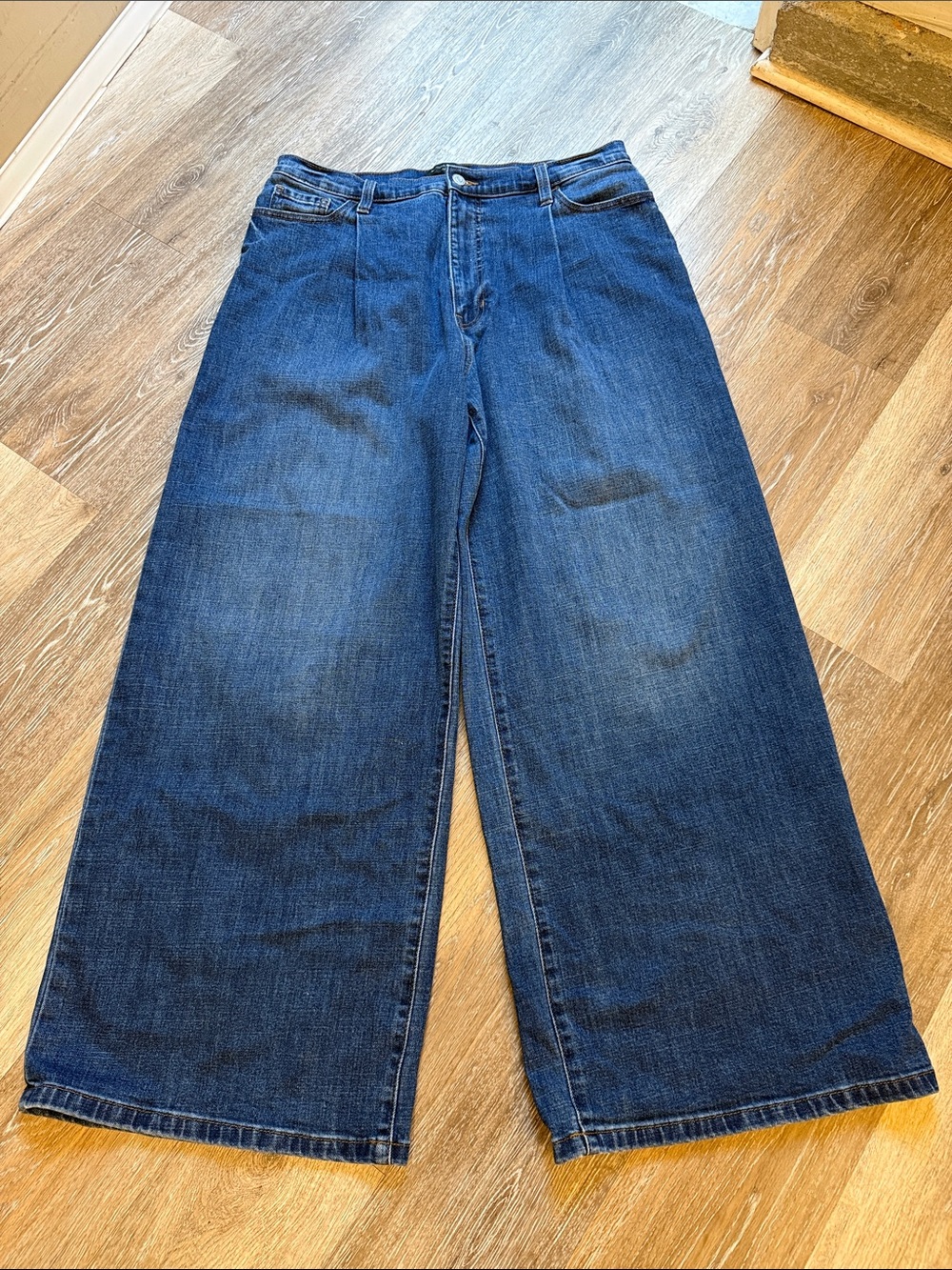 Banana Republic Dark Blue Wide-Leg Jeans